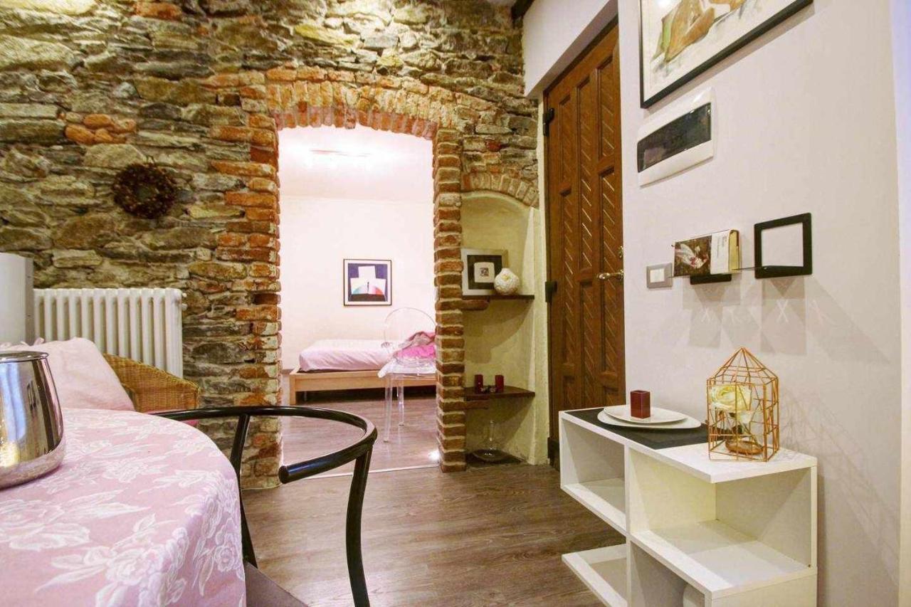 La Perla Piccolo Appartamento In Piazza ออร์ตาซันจูลิโอ ภายนอก รูปภาพ